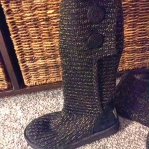 Ugg sweater boots size 6
